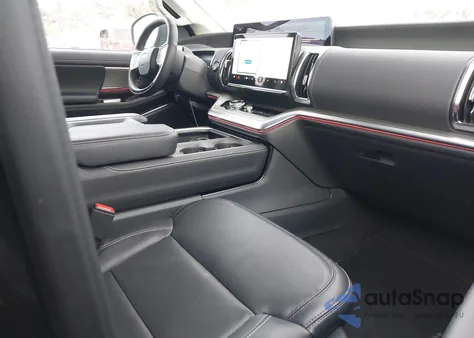 2025 Ford Expedition Platinum Max z USA, uszkodzony, nr VIN 1FMJK1M89SEA26778